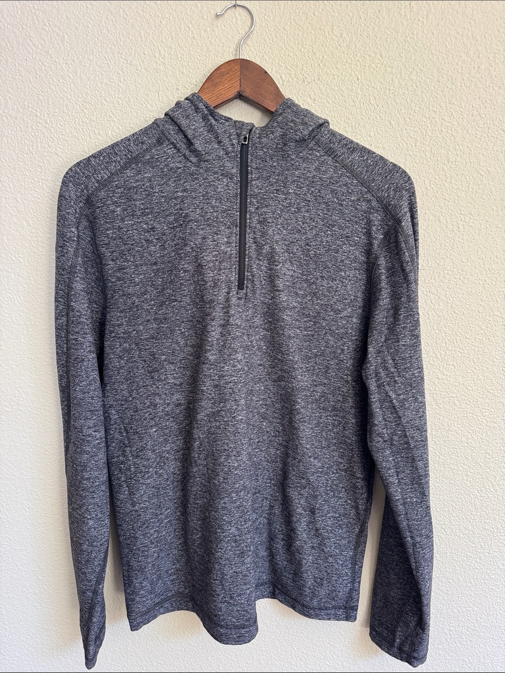 lululemon athletica Men's Heathered Charcoal Half-Zip Performance Jacket